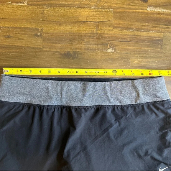 Nike Running Skirt Compression Black/Gray - Picture 6 of 8